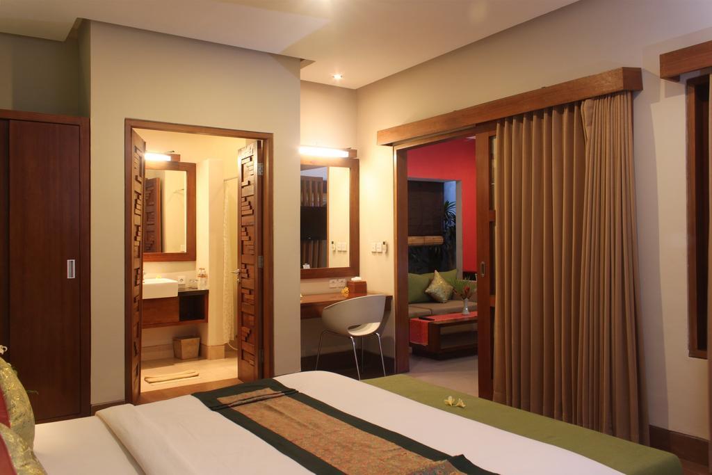 The Green Zhurga Suite