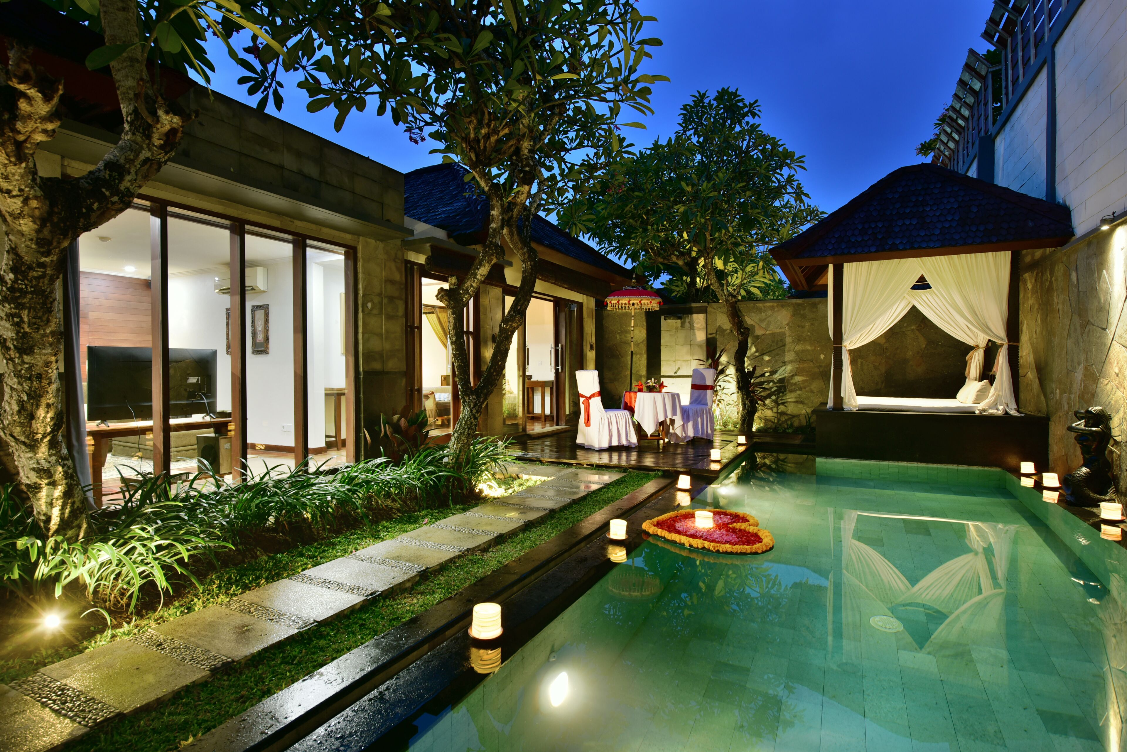 The Khayangan Dreams Villa Seminyak