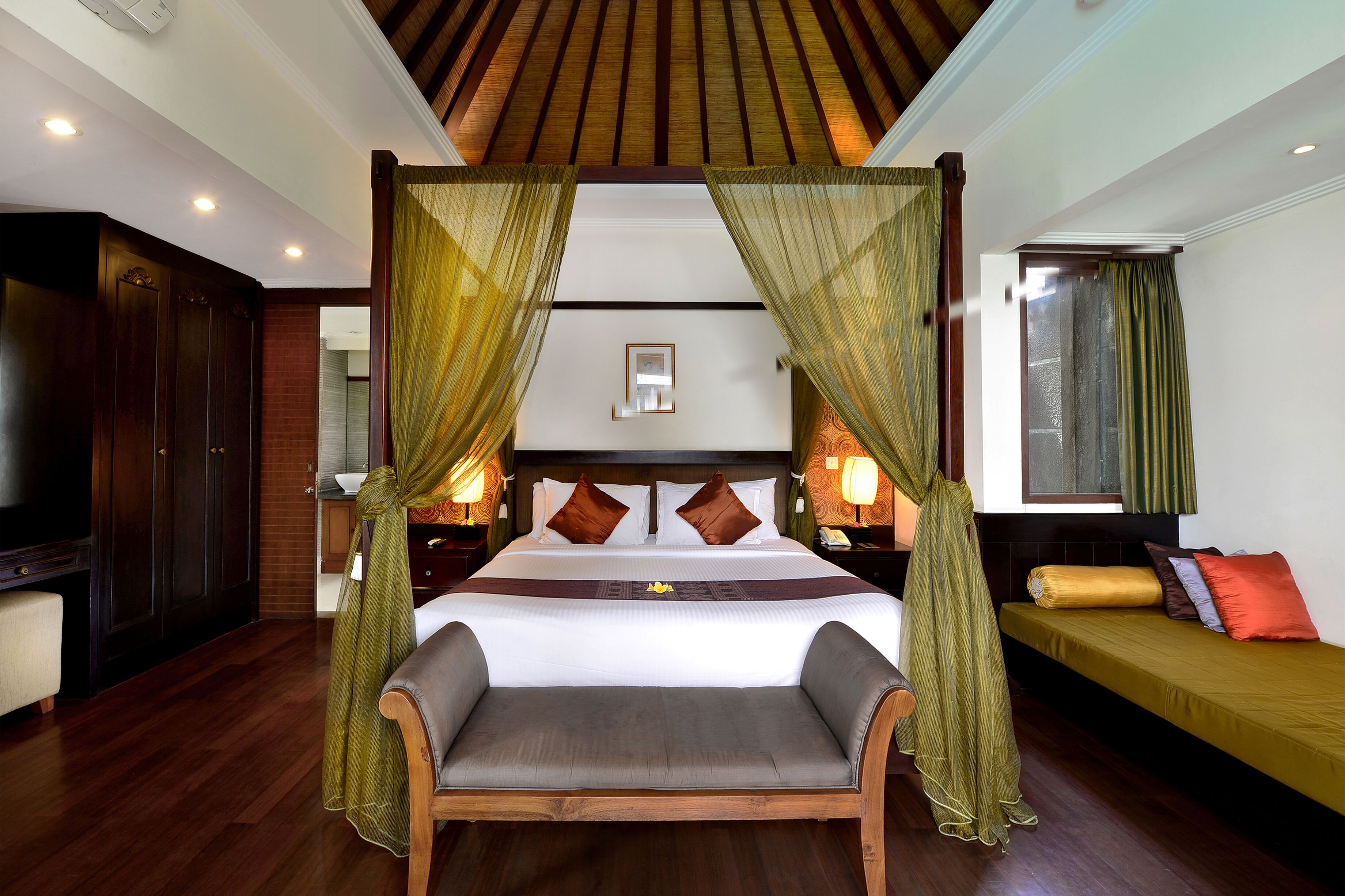 The Khayangan Dreams Villa Seminyak