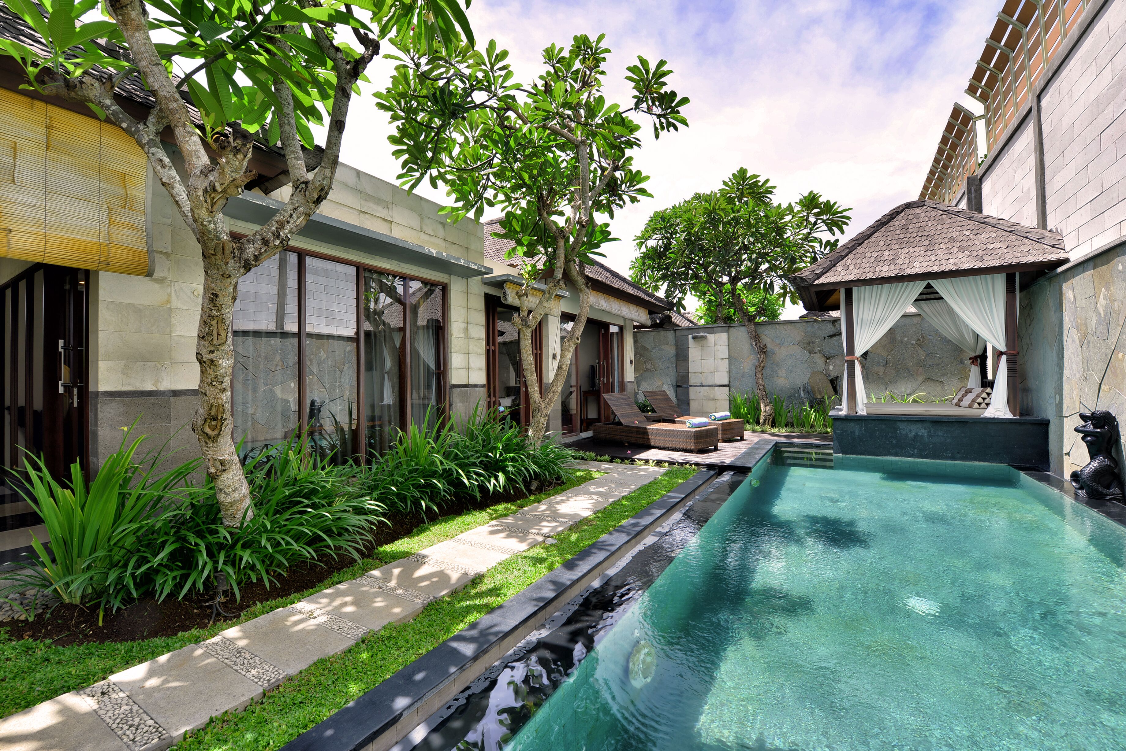 The Khayangan Dreams Villa Seminyak