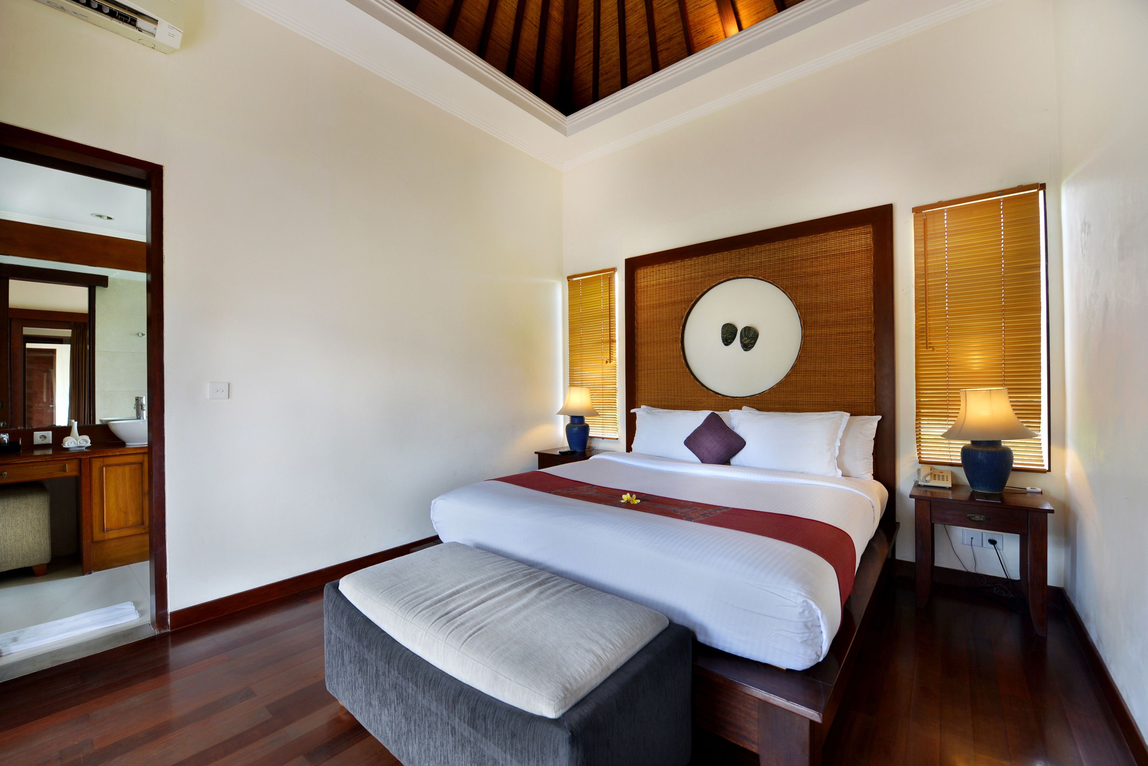 The Khayangan Dreams Villa Seminyak