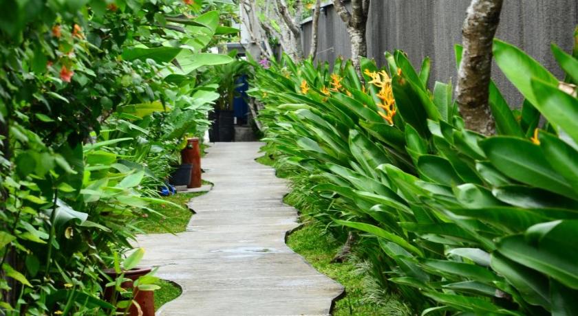 The Khayangan Dreams Villa Seminyak