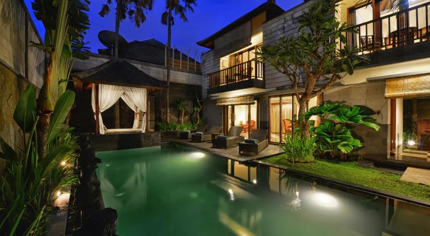 The Khayangan Dreams Villa Seminyak