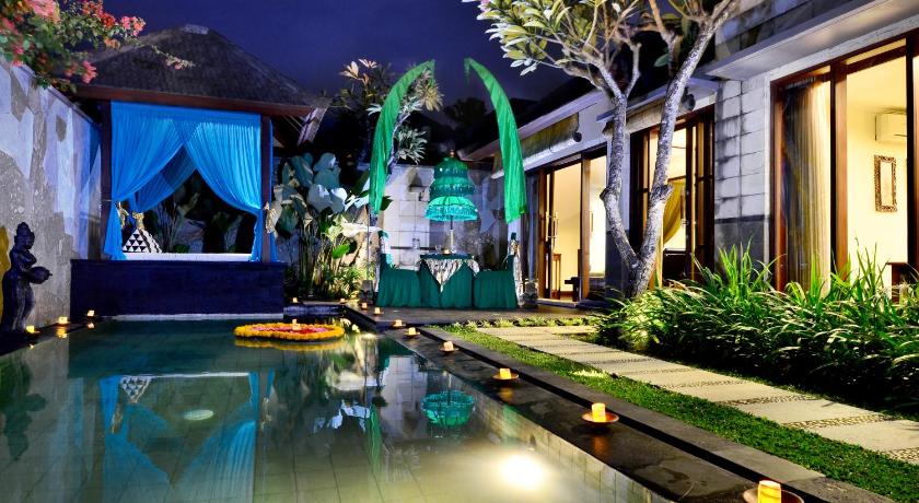 The Khayangan Dreams Villa Seminyak