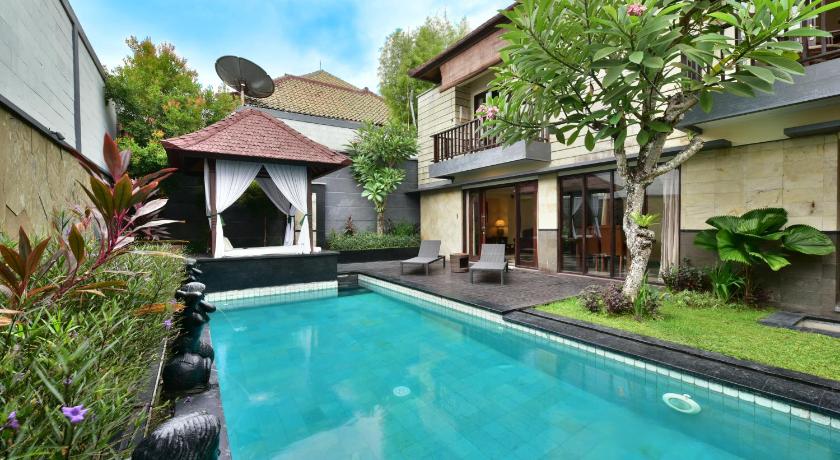 The Khayangan Dreams Villa Seminyak