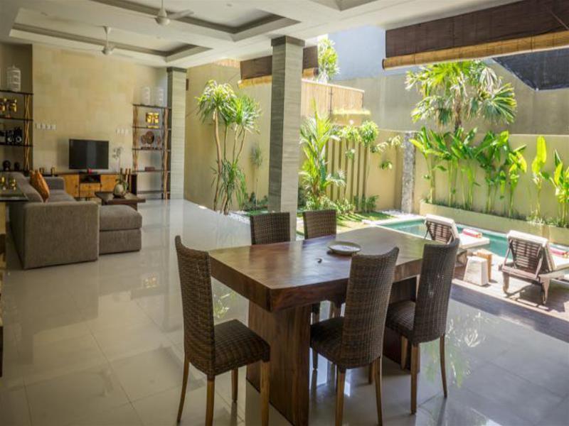 The Kumpi Villas