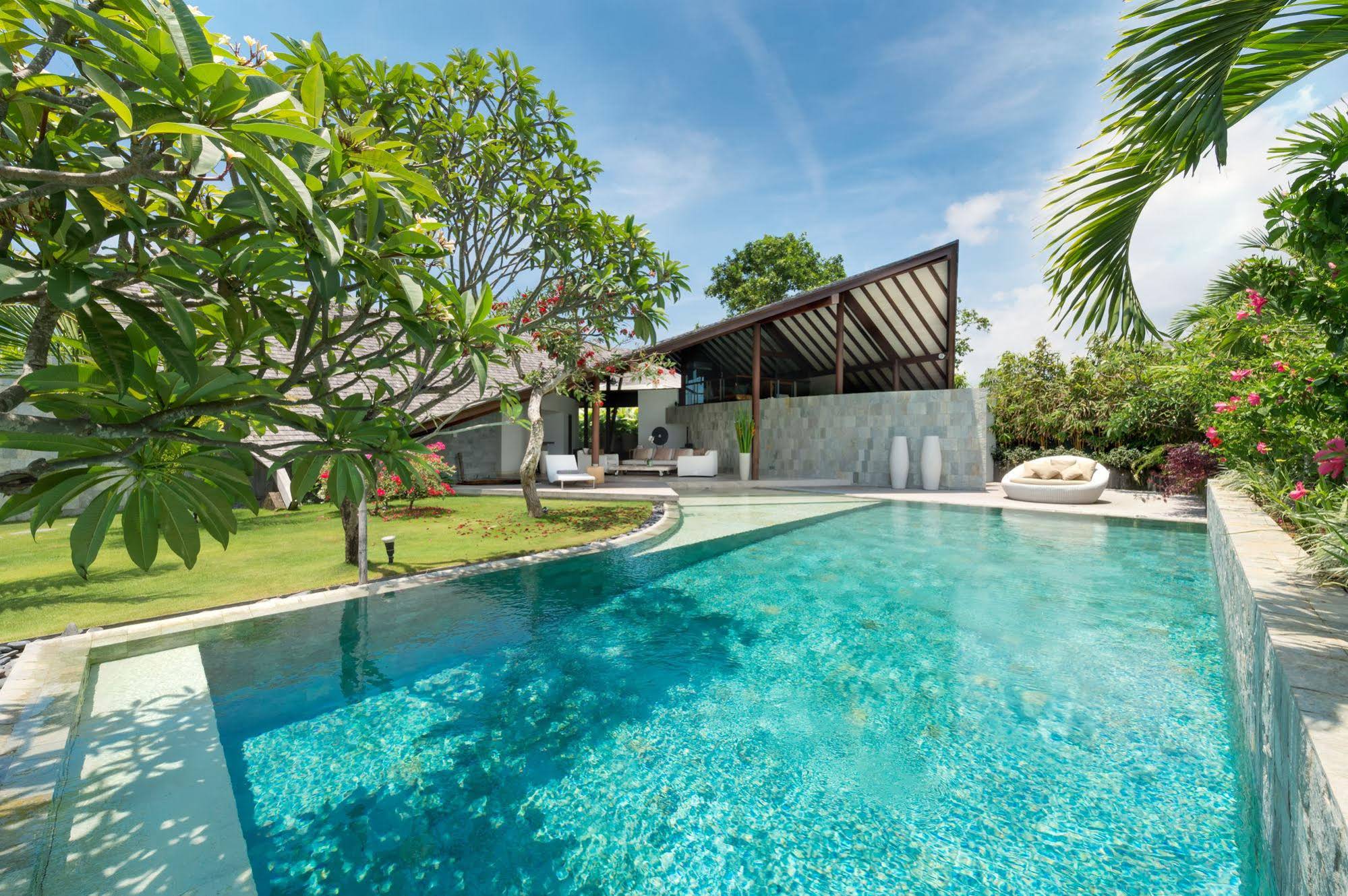 The Layar - Designer Villas & Spa