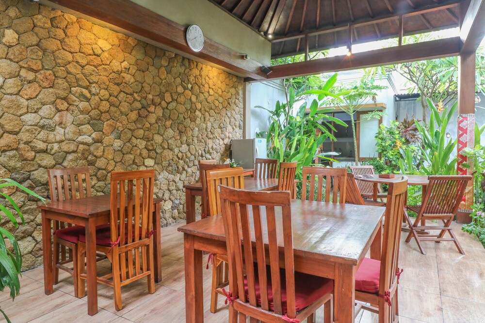 The Light Bali Villas by OYO Rooms