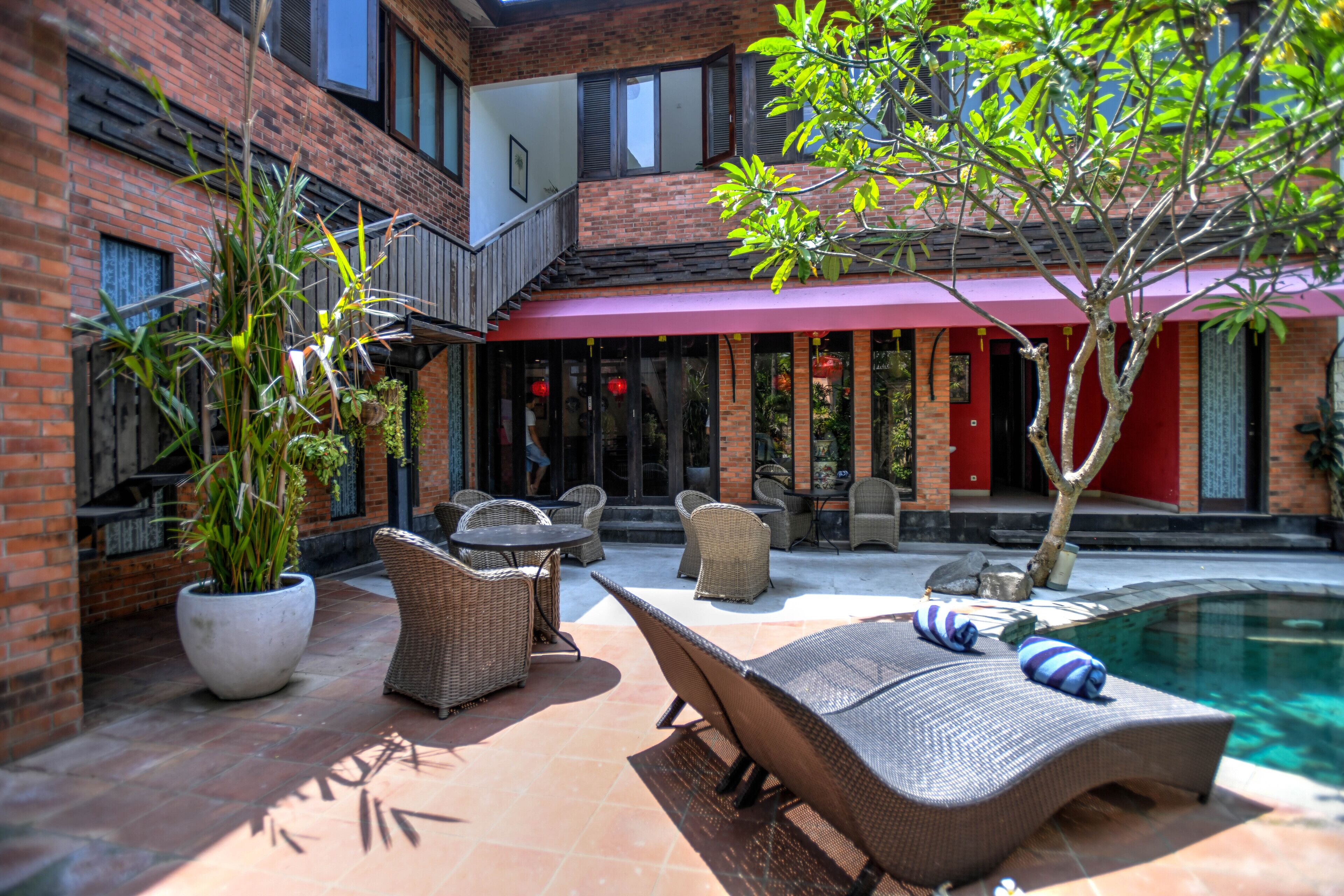 The Melo Hotel