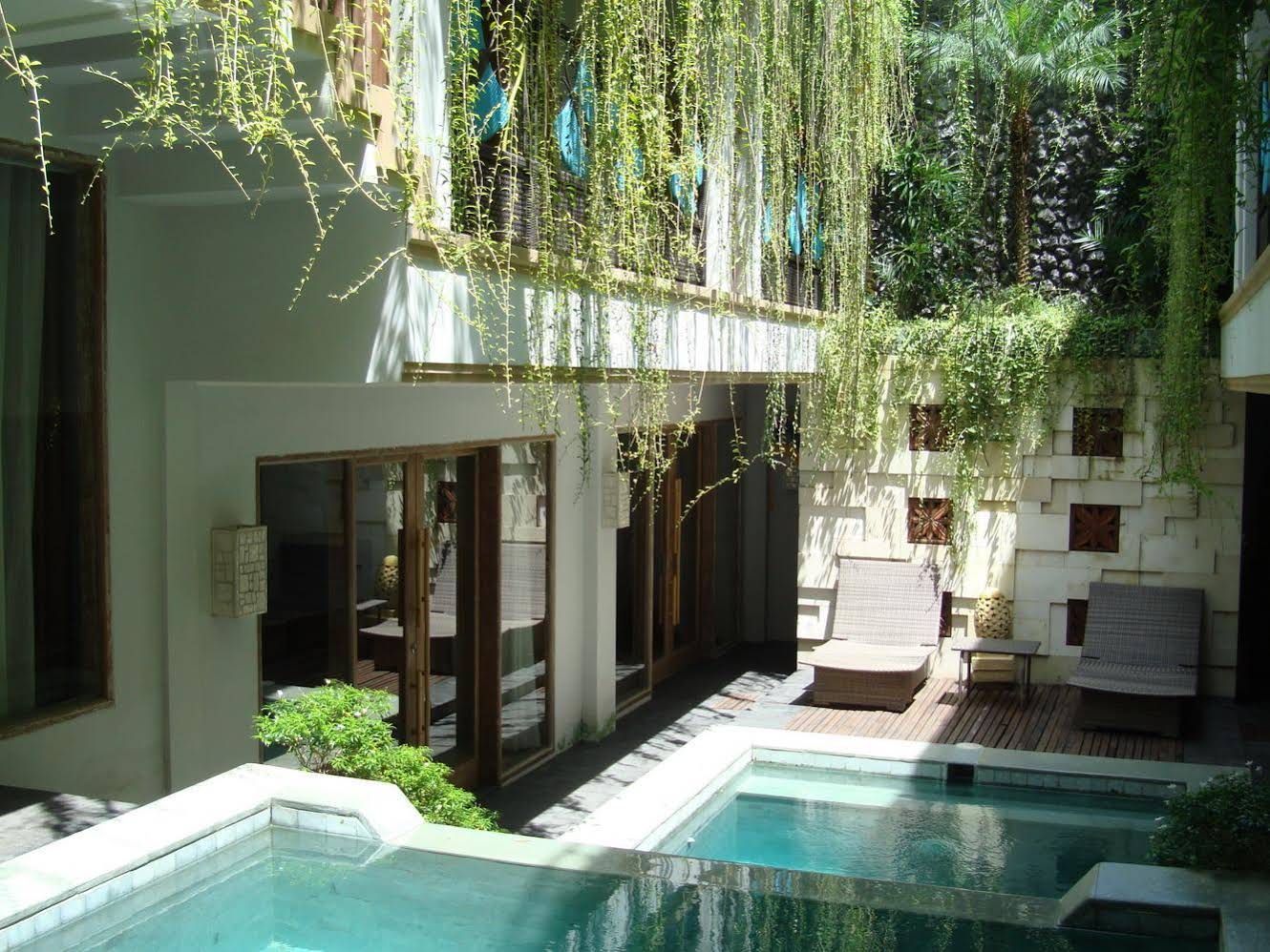 The Sakran Bali