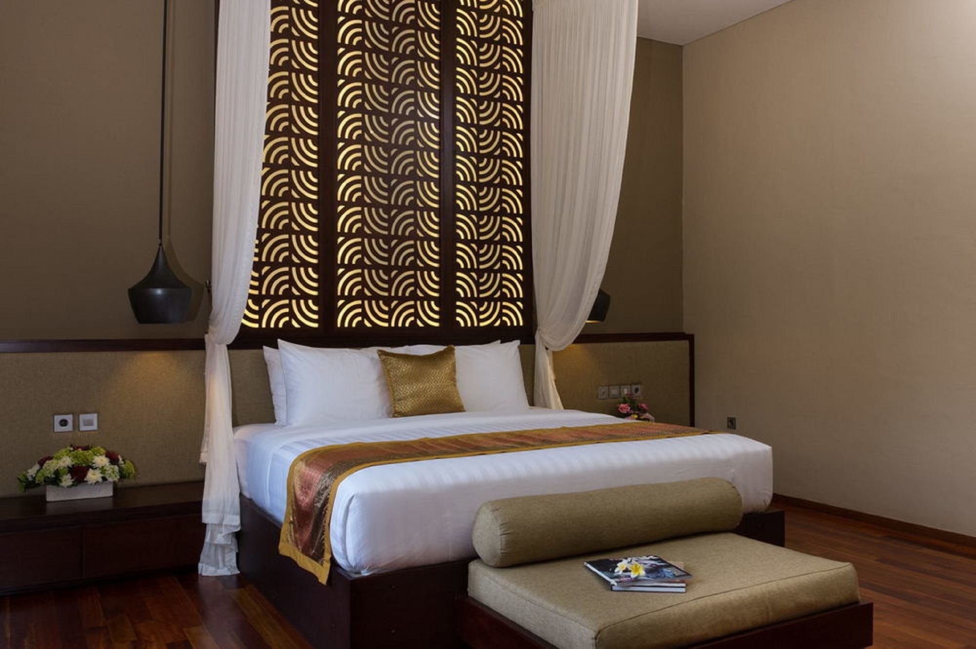 The Secret Villas