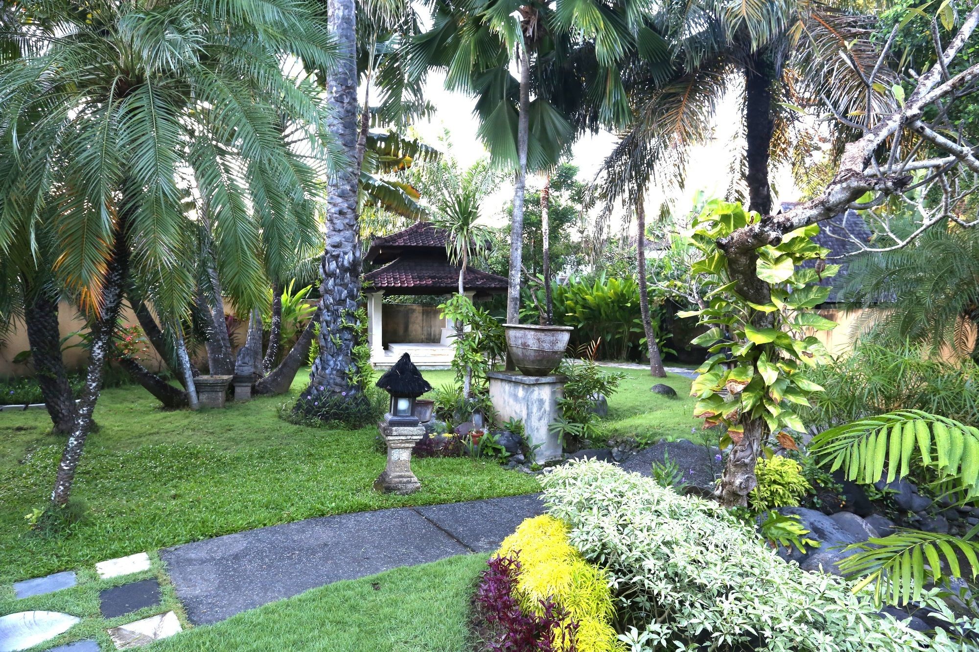 Urbanest Inn Villa