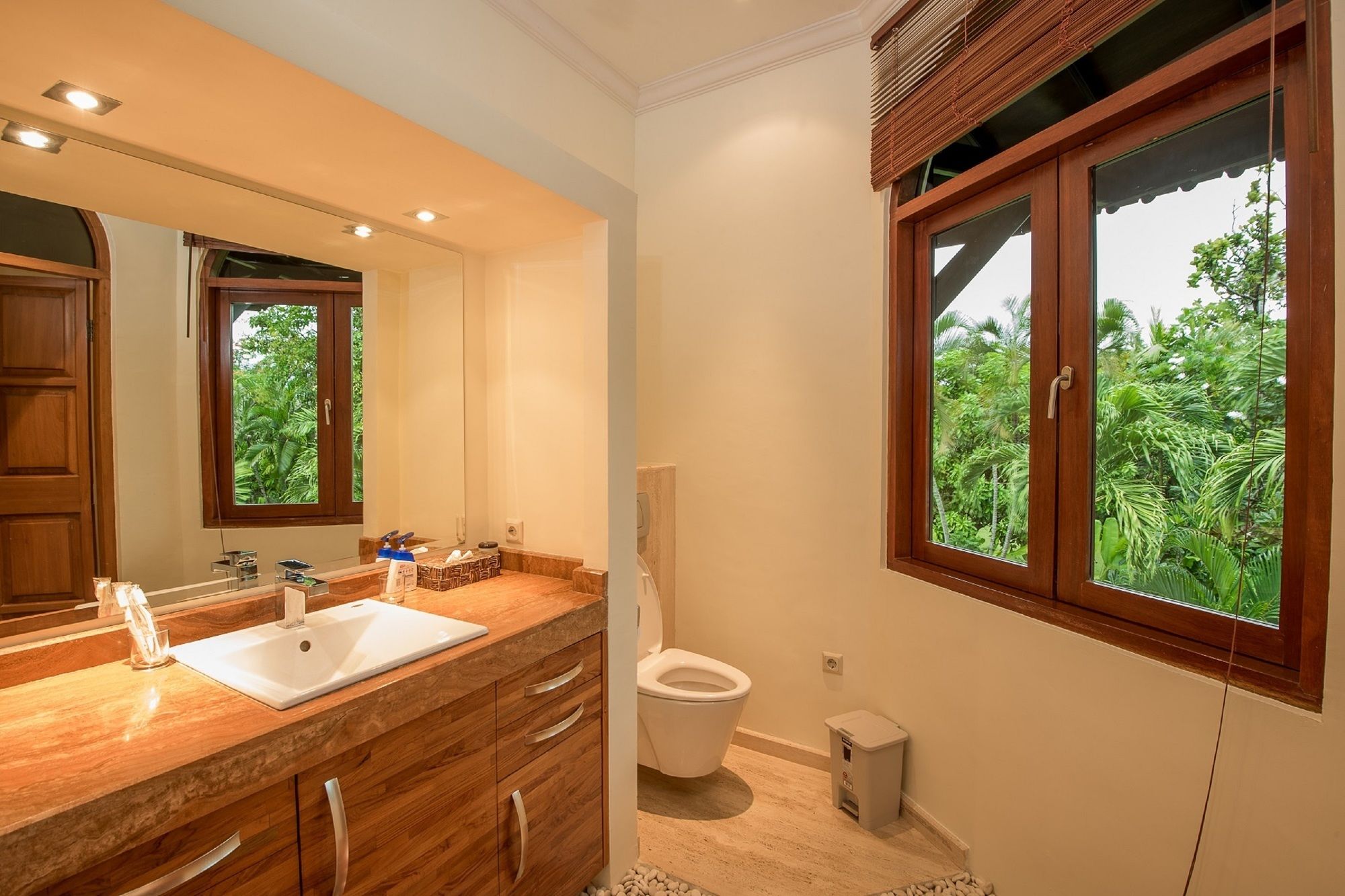 Urbanest Inn Villa