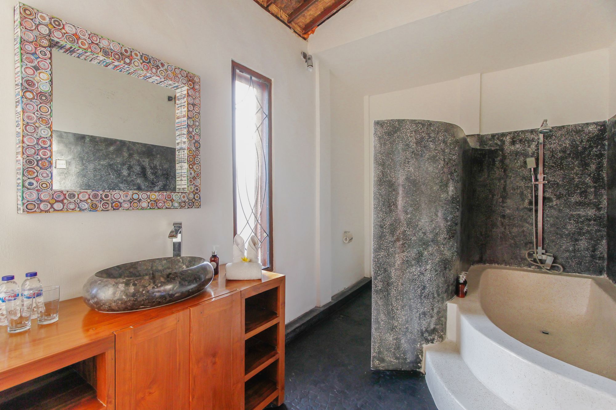 Villa Bali Caviar