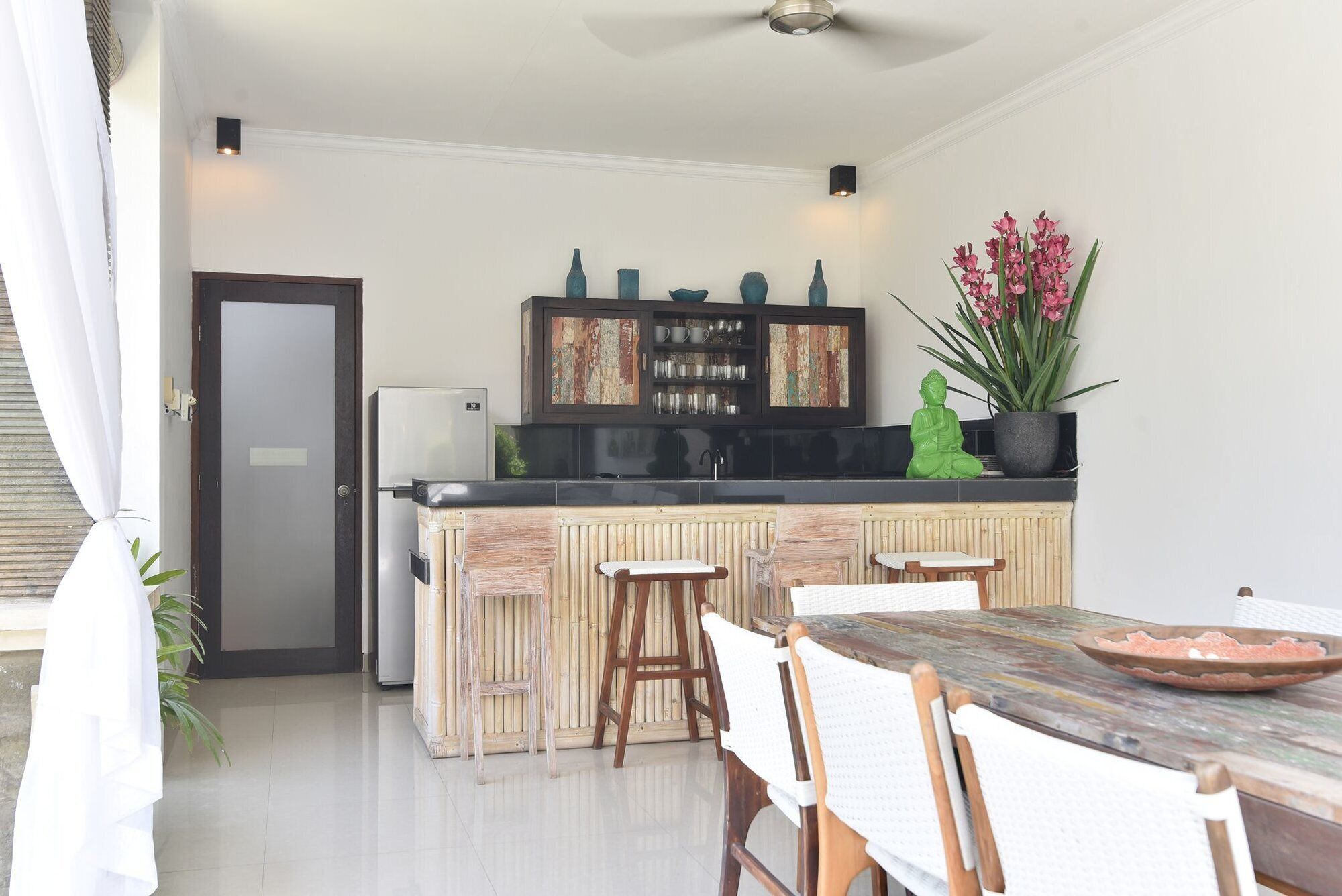 Villa Bamboo - Great Location Pool Villa in Seminyak