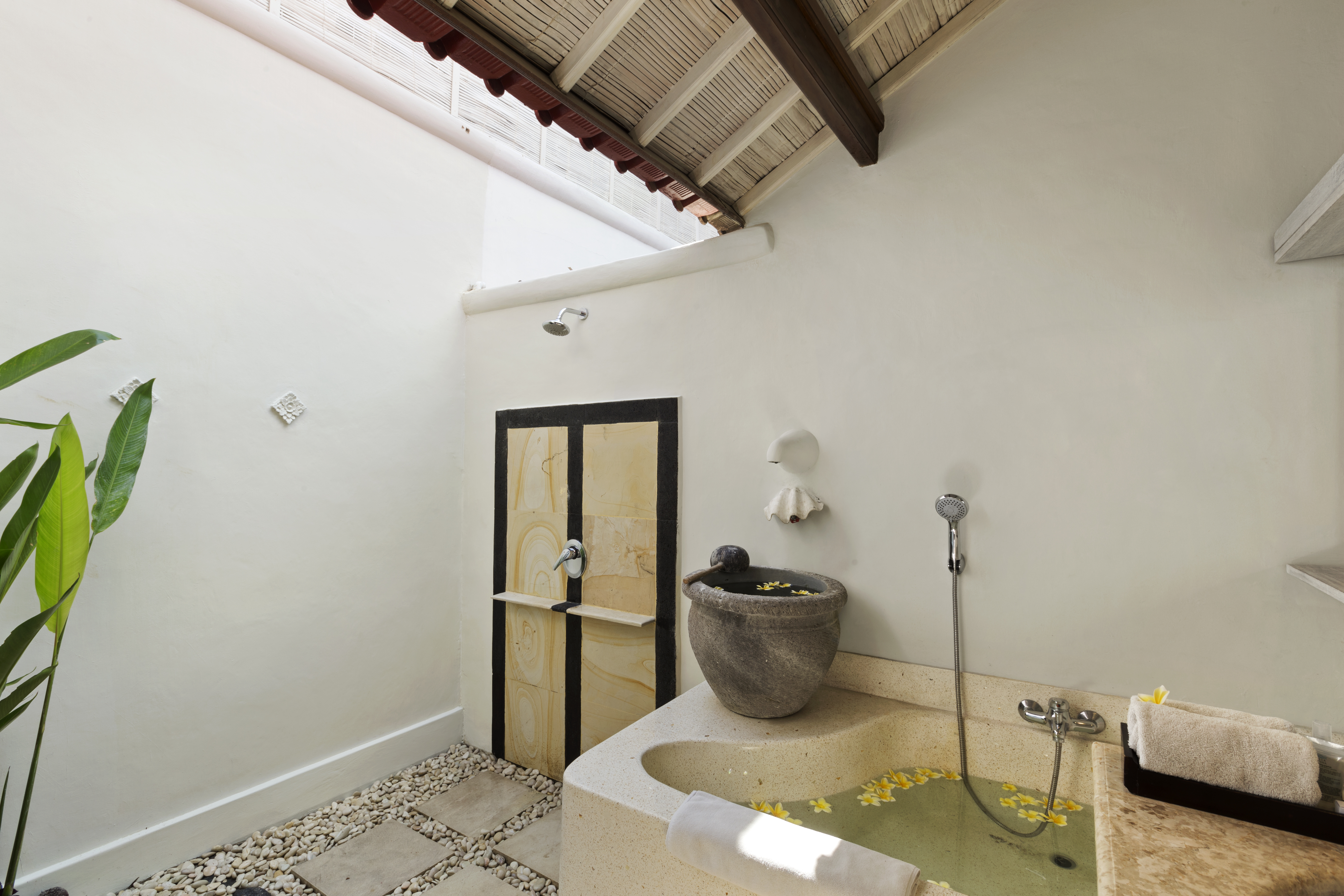 Villa Kresna Boutique Villas & Suites