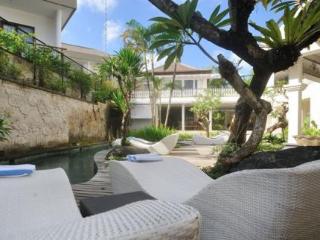 Villa Kresna Boutique Villas & Suites