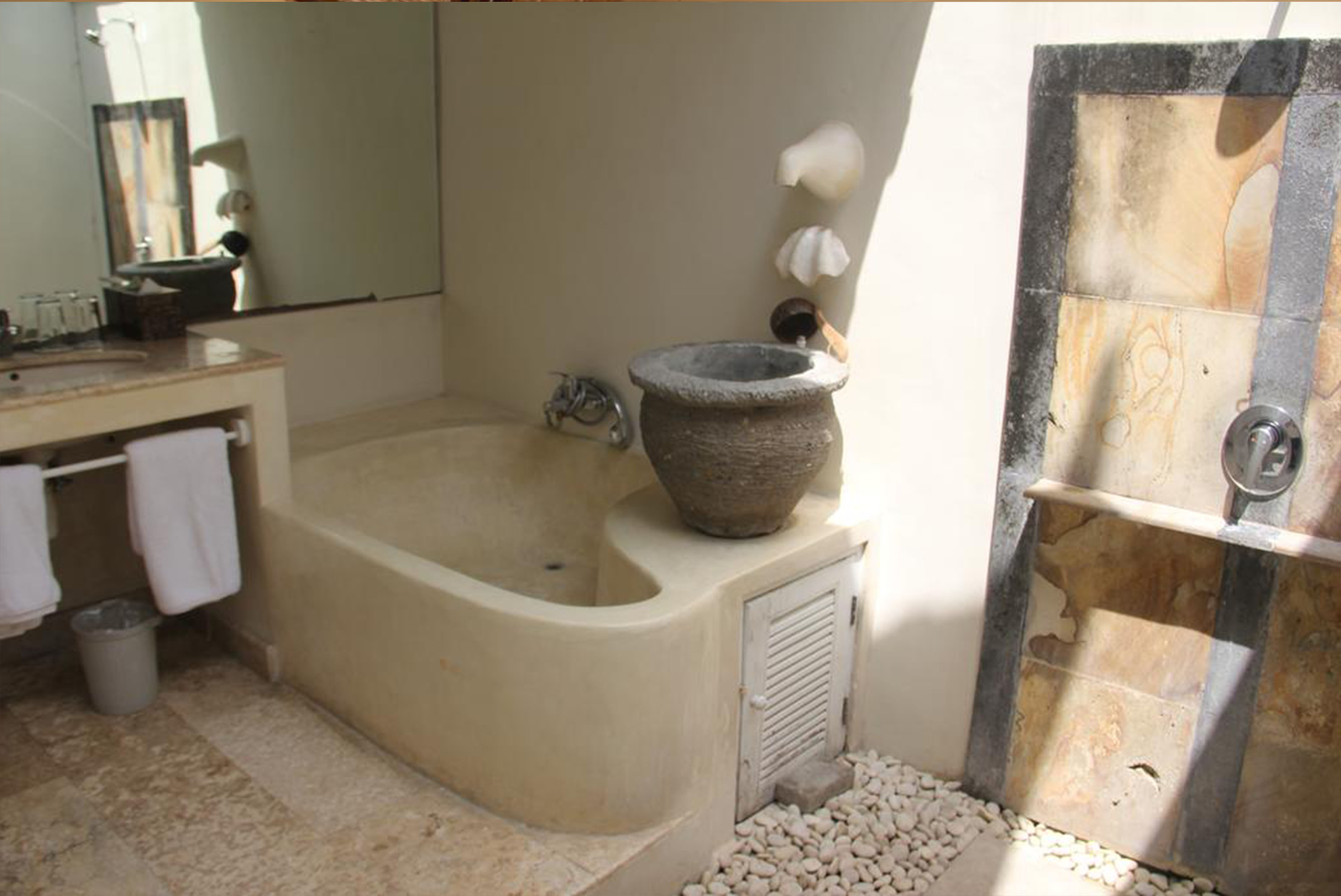 Villa Kresna Boutique Villas & Suites
