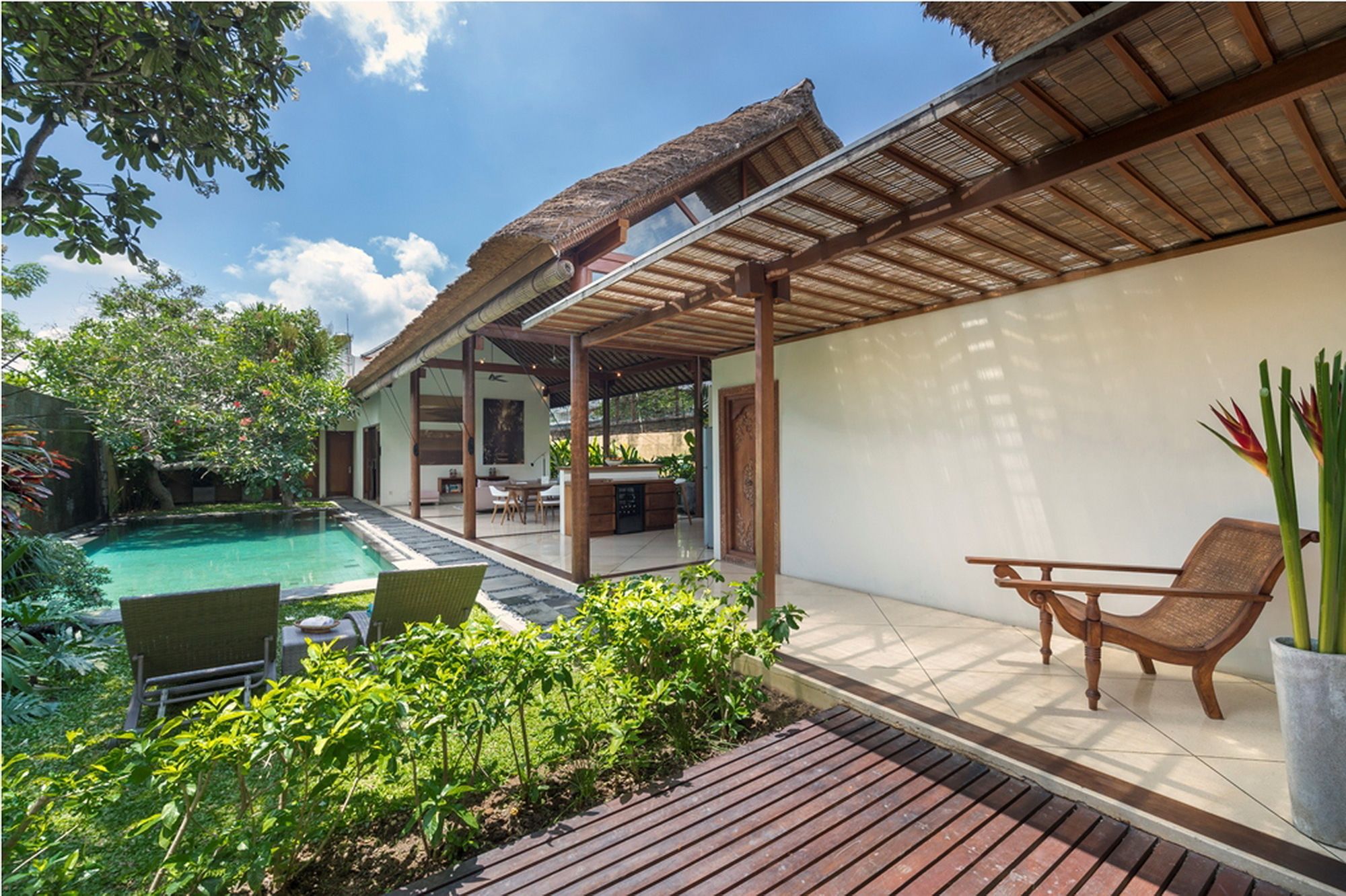 Villa Lumut