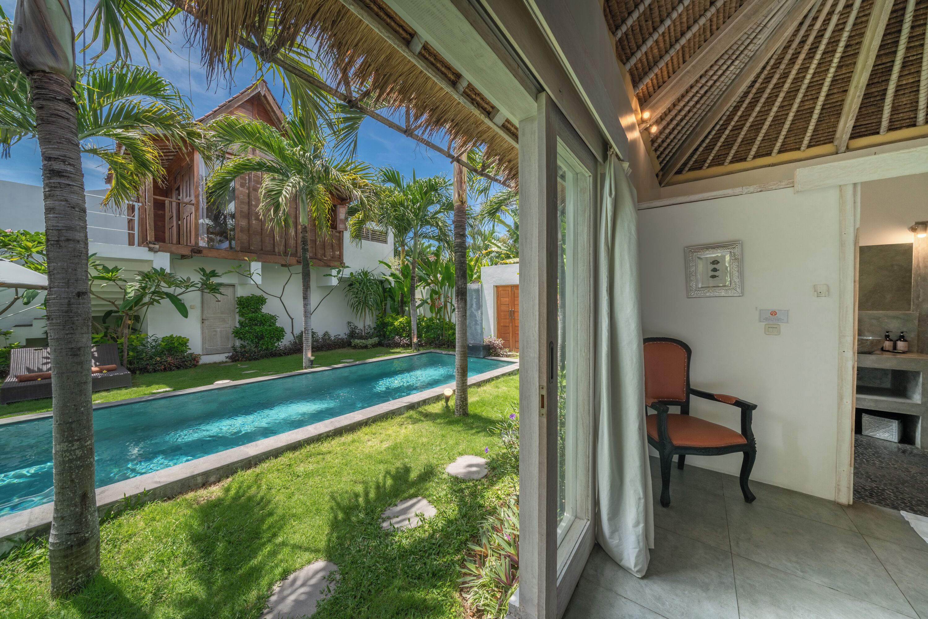 Villa Palm Tree