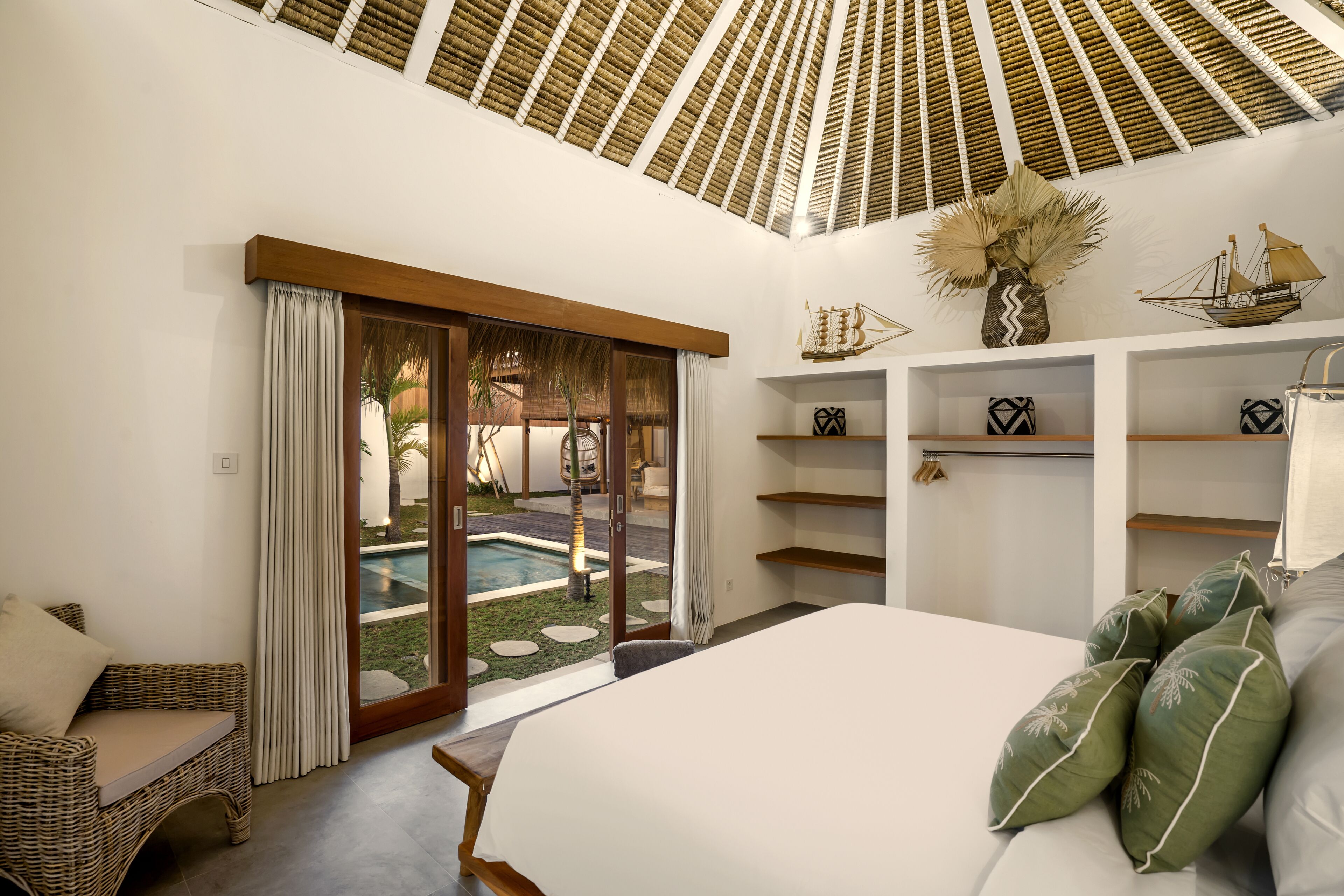 Villa Parasol by Alfred