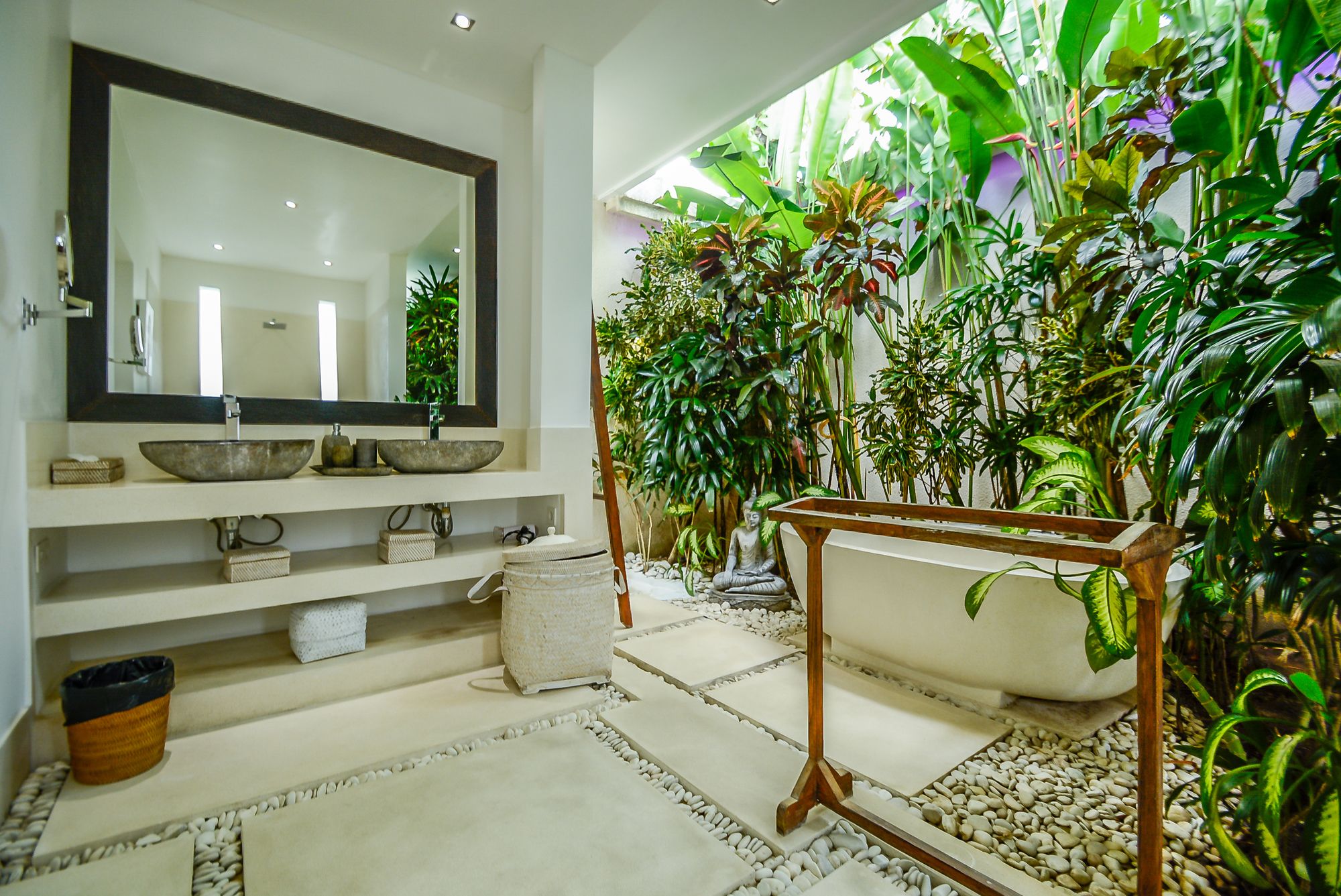 Villa Saha