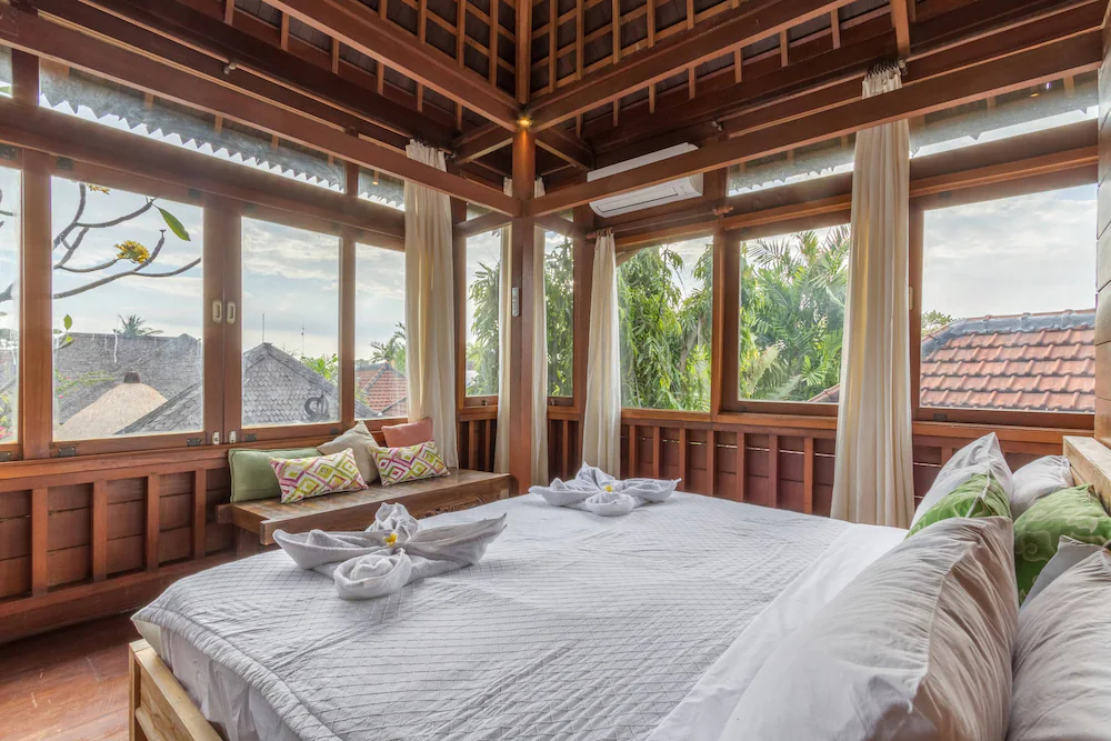 Villa Santhi