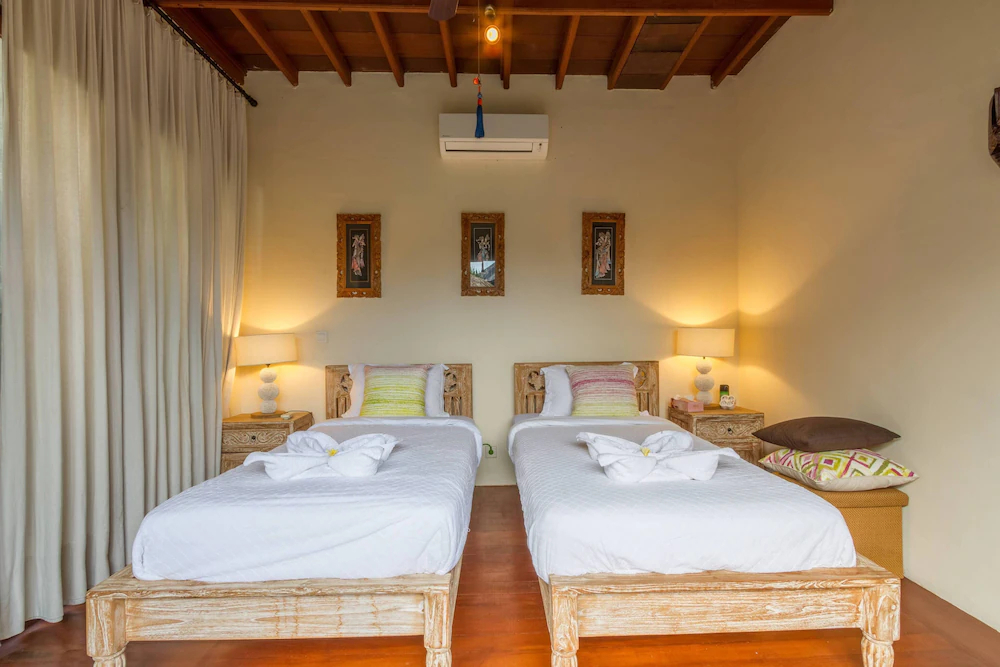 Villa Santhi