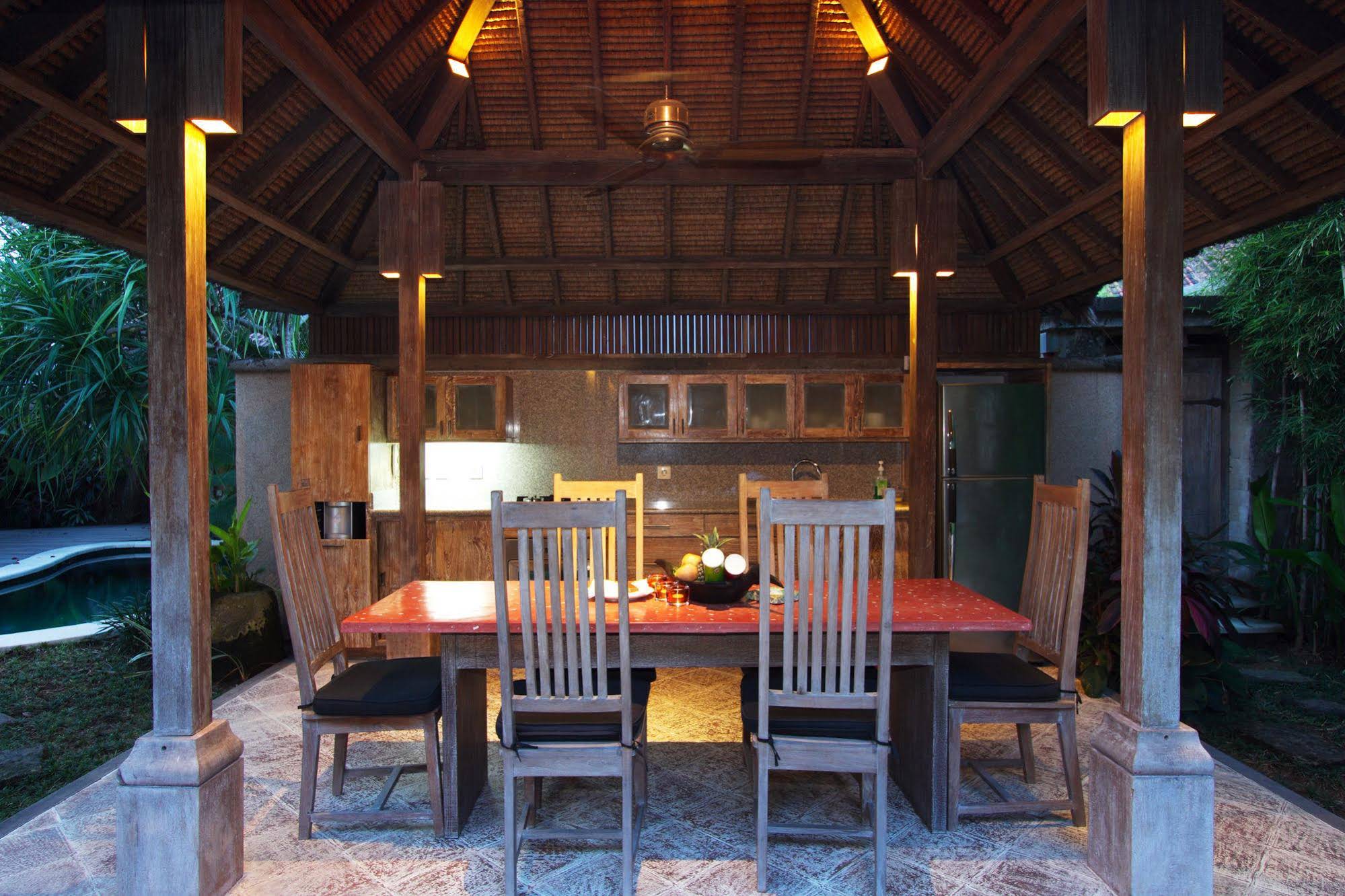 Villa Tirta Naga