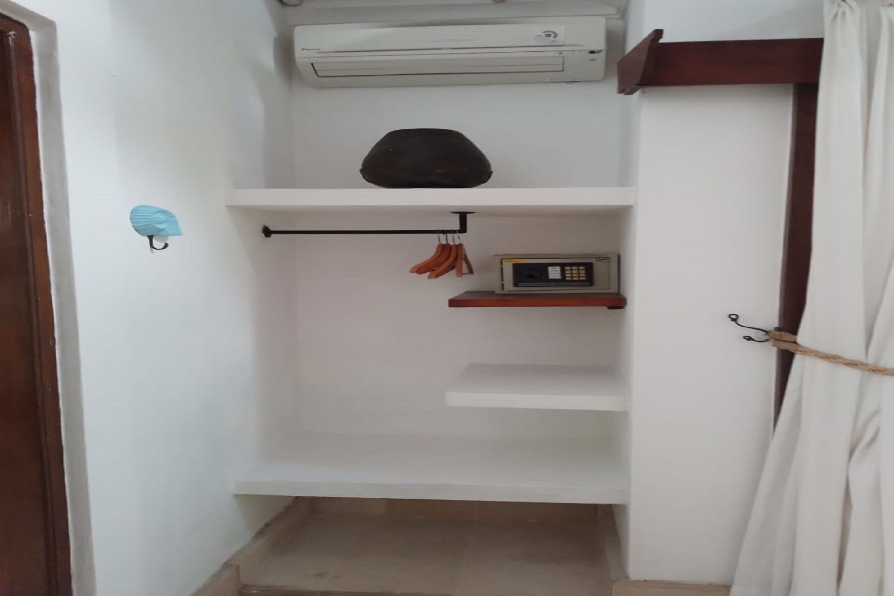 Alam Candi Dive Resort