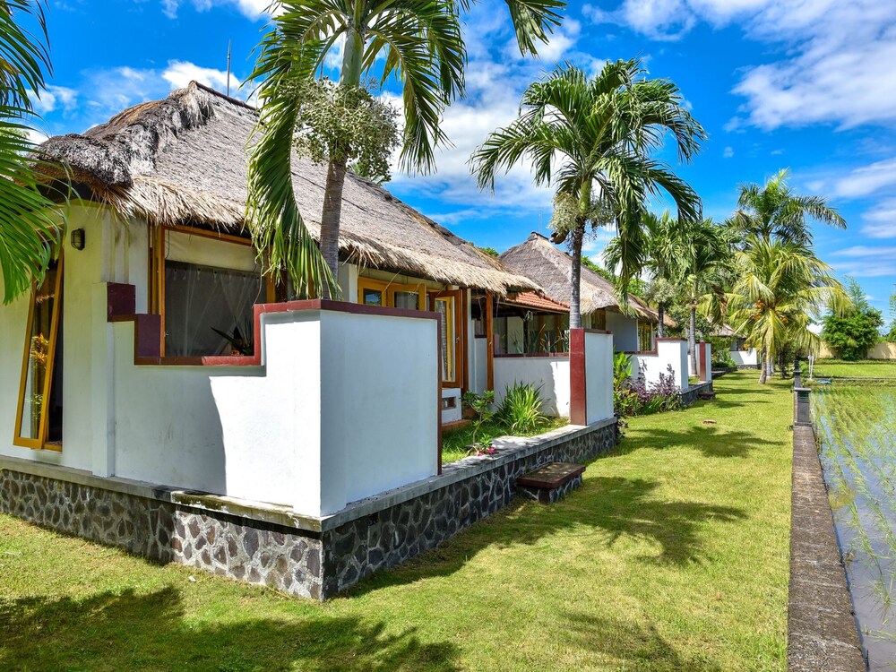 Ganesha Coral Reef Villas & Dive Resort