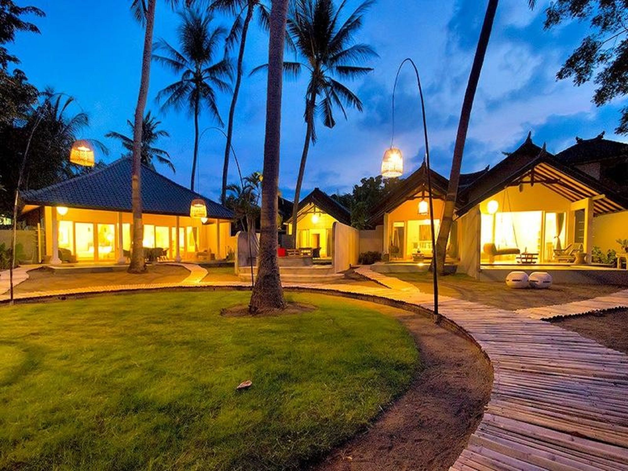 Lilin Lovina Beach Hotel