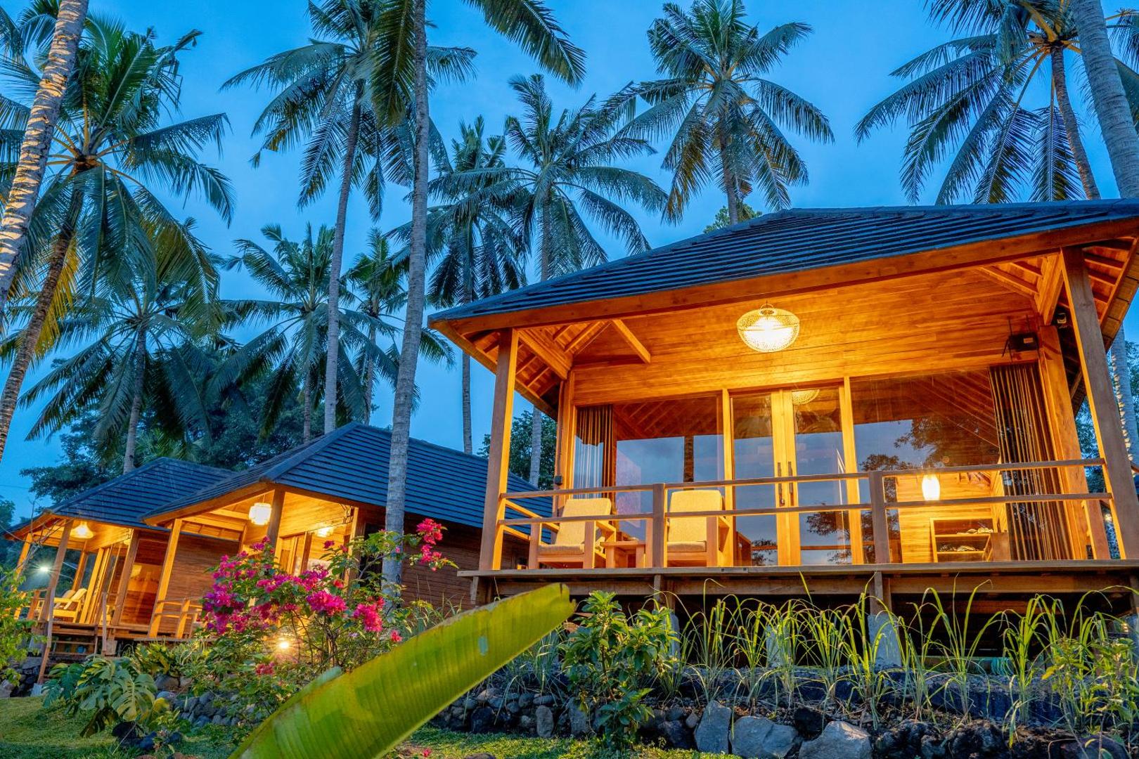 Taman Swarga Villa Resort & Spa