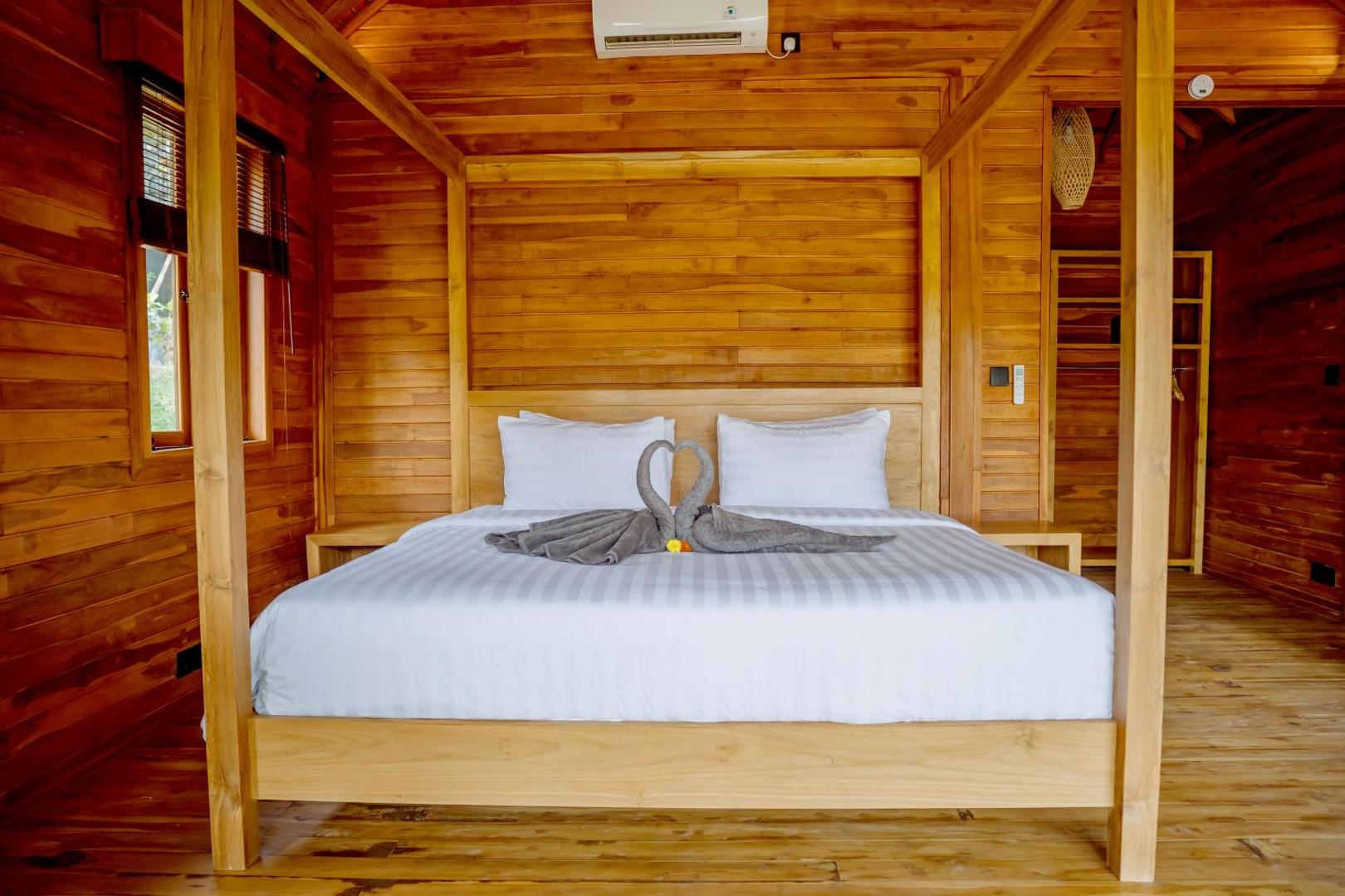 Taman Swarga Villa Resort & Spa