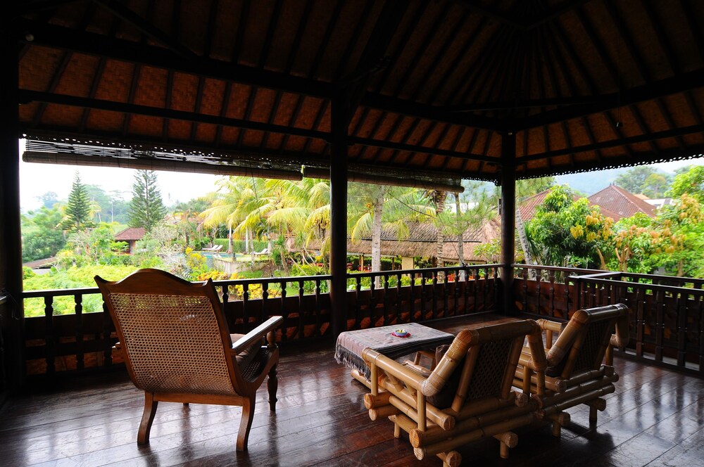 Villa Karma Loka