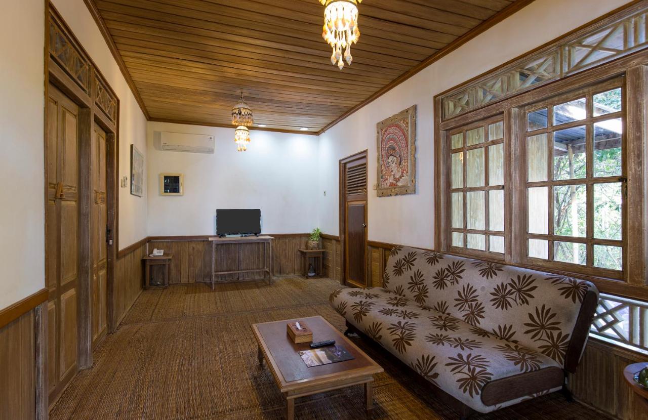 Menjangan Ecolodge