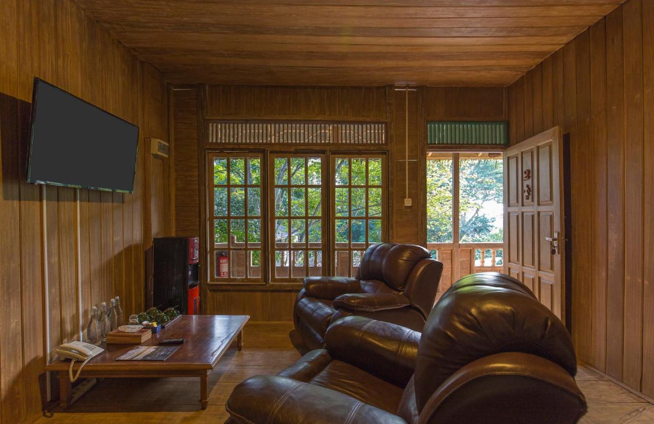 Menjangan Ecolodge