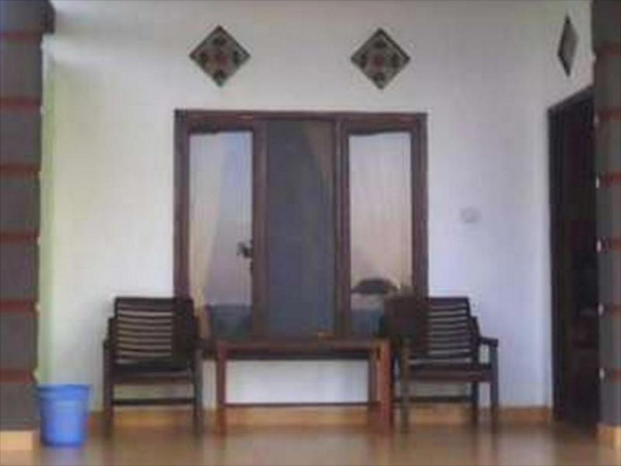 Hotel Tara Bar & Resto Air Sanih