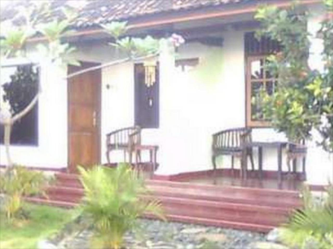 Hotel Tara Bar & Resto Air Sanih