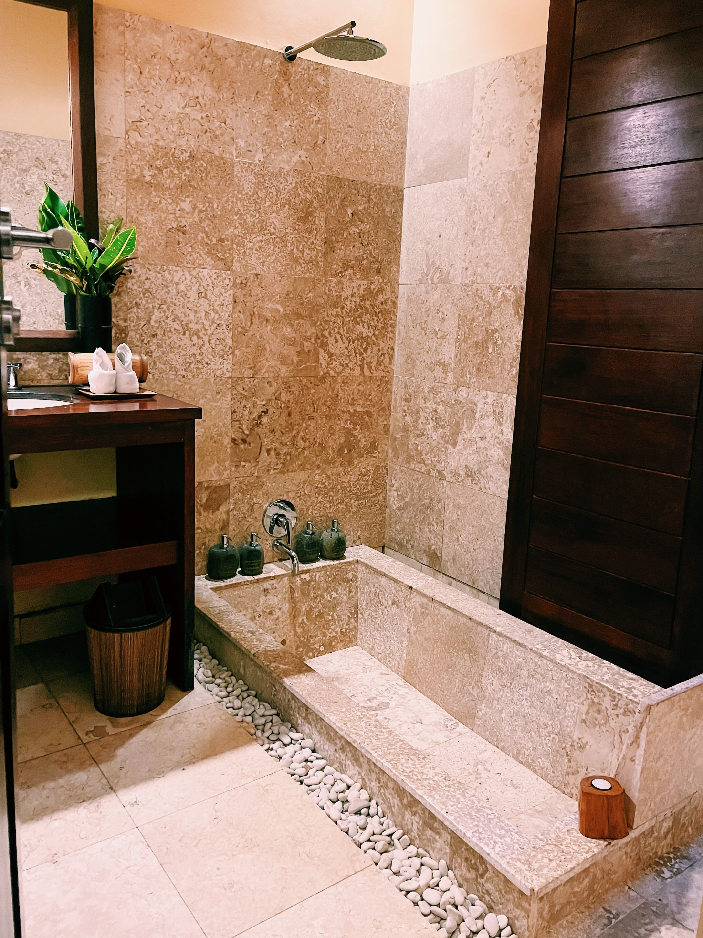 Munduk Moding Plantation Nature Resort & Spa