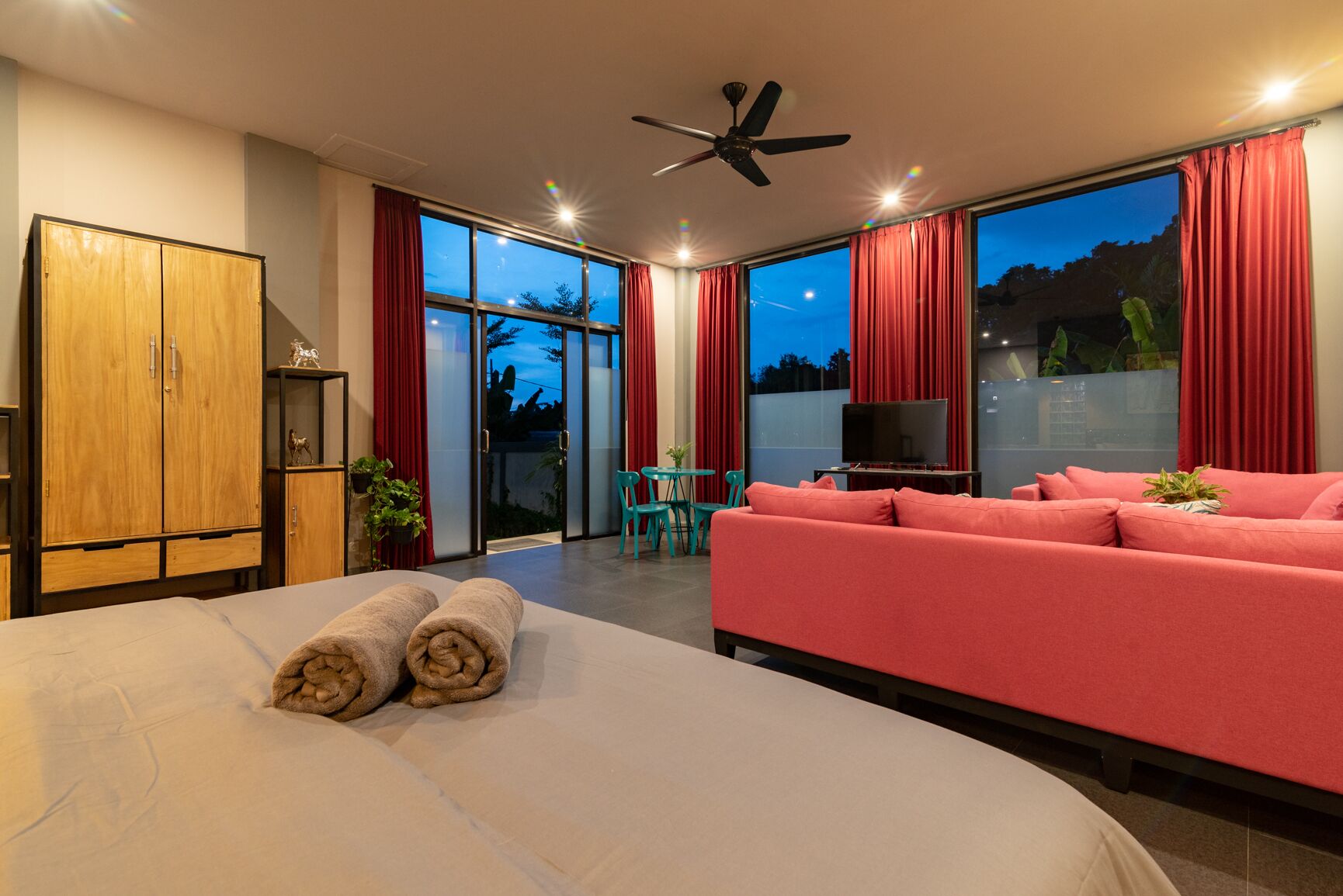 Hillside Lovina Studio