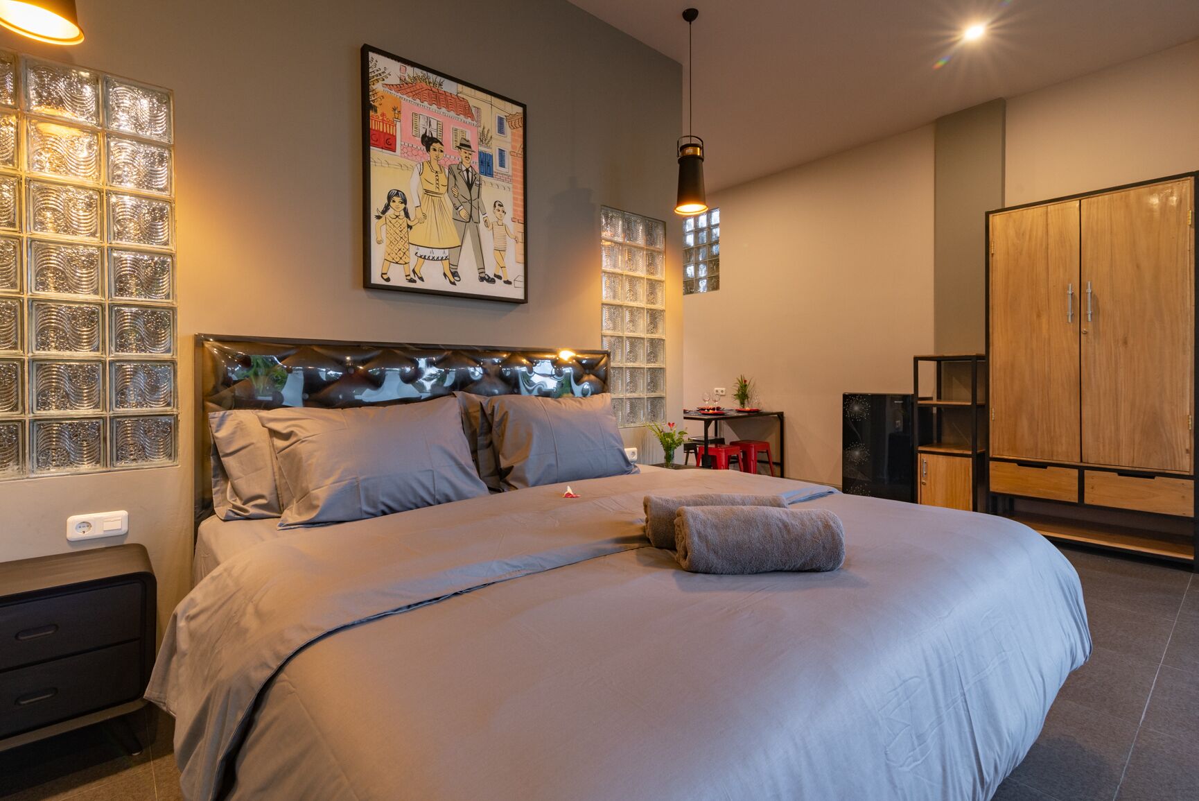 Hillside Lovina Studio