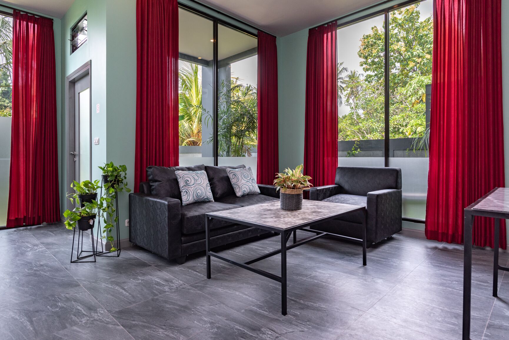 Hillside Lovina Studio