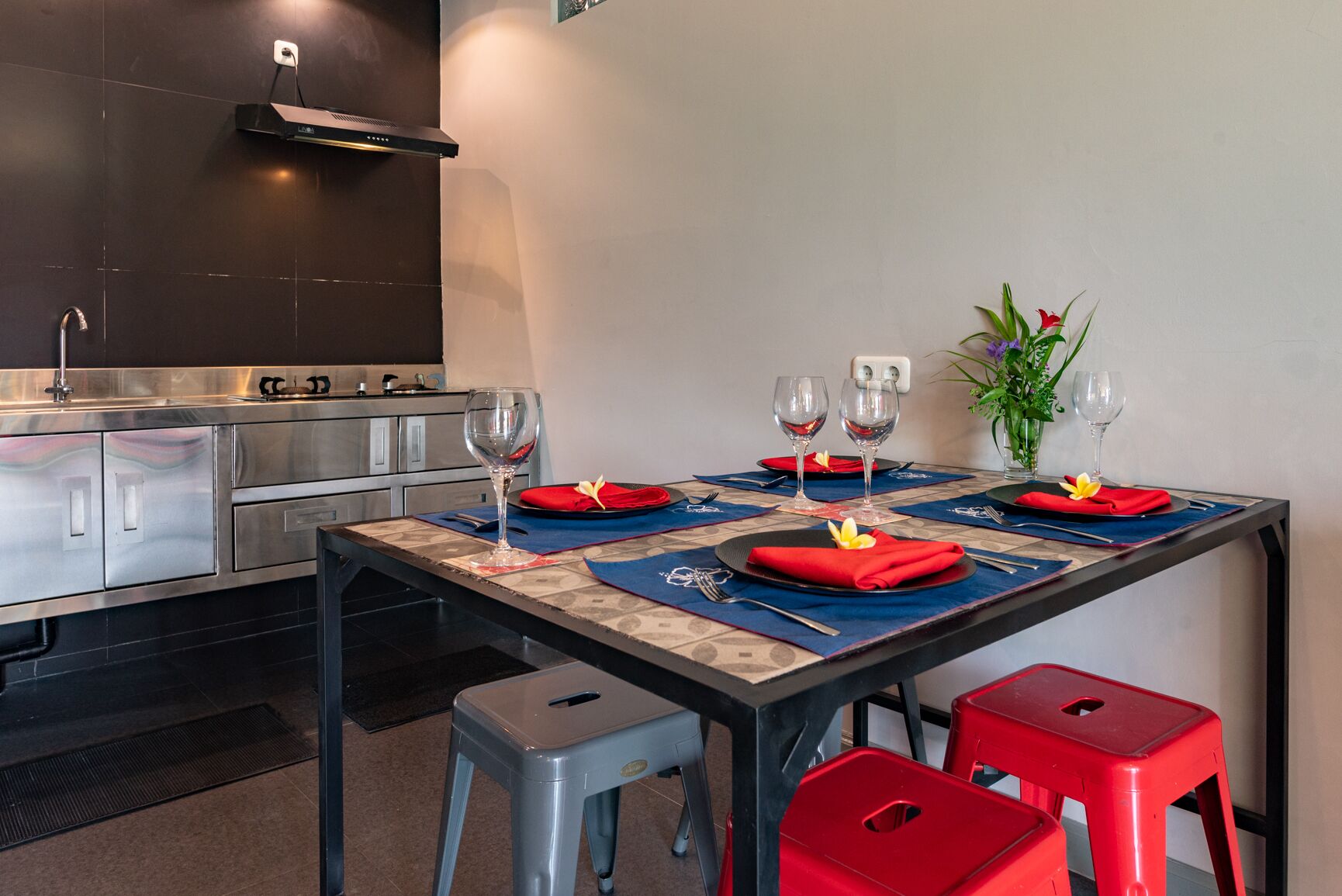 Hillside Lovina Studio