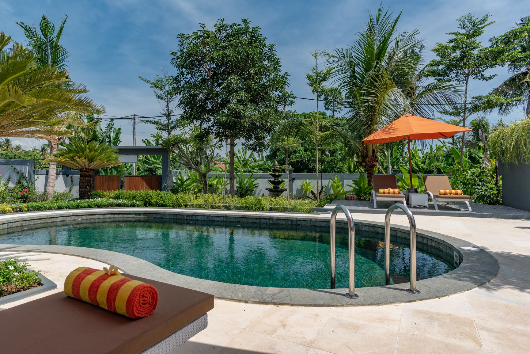 Hillside Lovina Studio