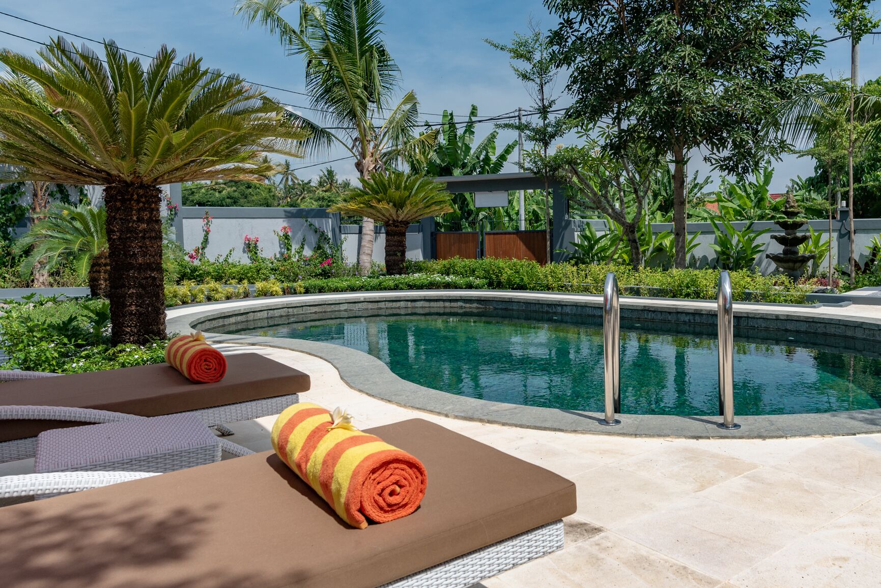 Hillside Lovina Studio