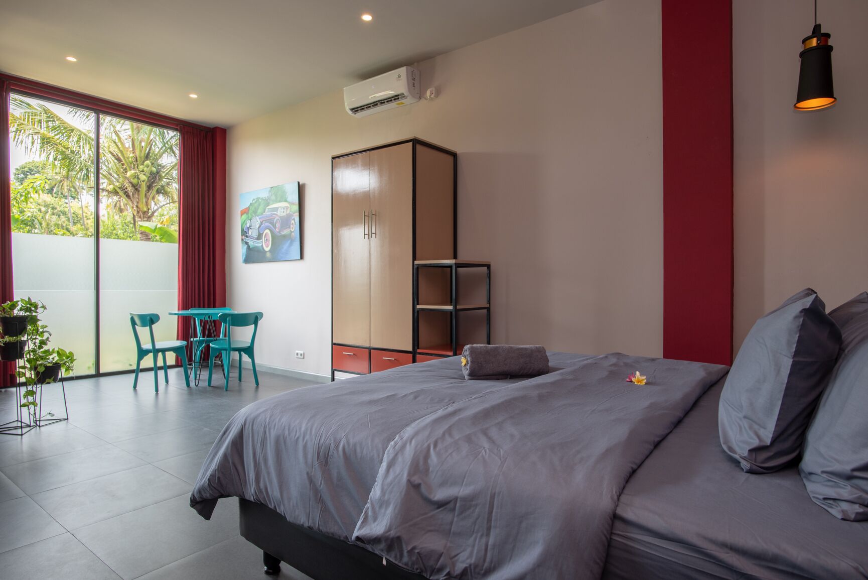 Hillside Lovina Studio