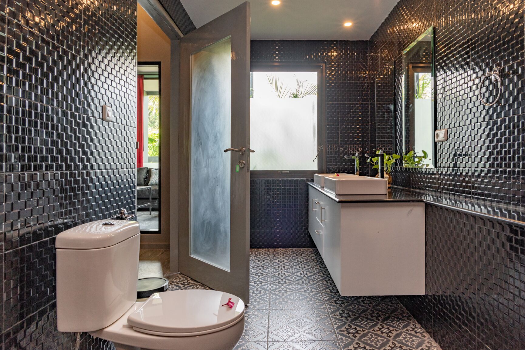 Hillside Lovina Studio