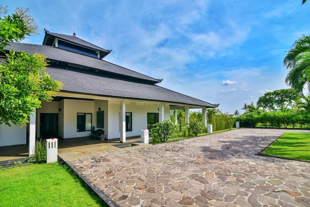 Lovina Residence