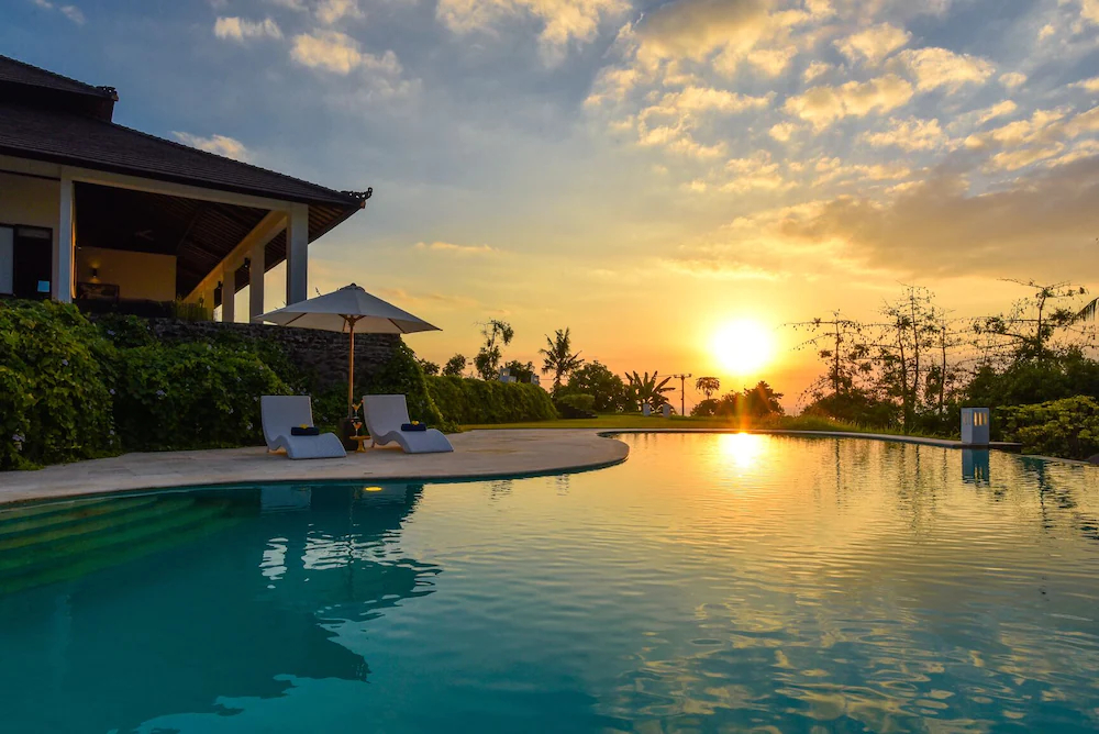 Lovina Residence